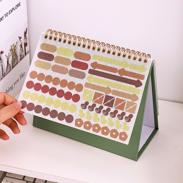 Liten skrivebords kalender 2024-2025 Green