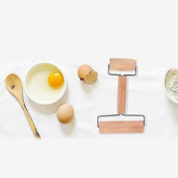 Kjevle i tre for baking av kaker og kjeks 30 cm