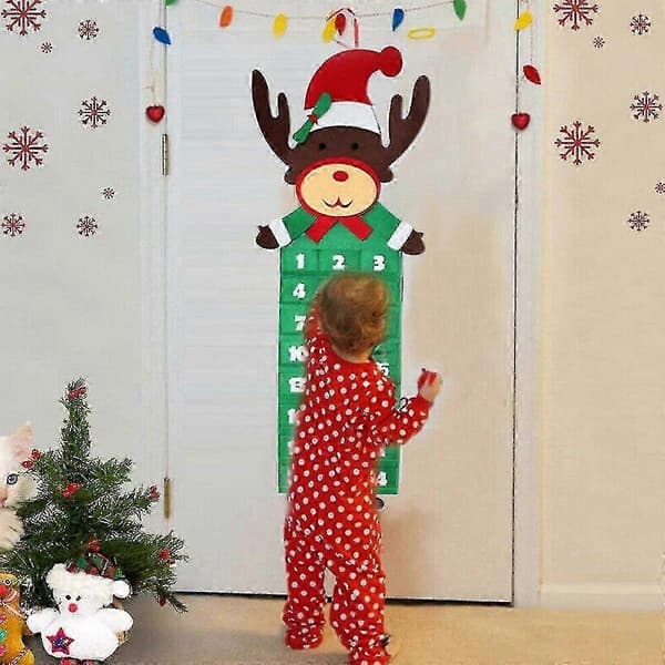 Julkalender 24 fickor med prydnader av tomte, älg och snögubbe