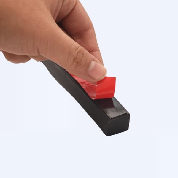 Self-adhesive sealing strip / rubber strip Black 3 mm/20 mm/ 3 m