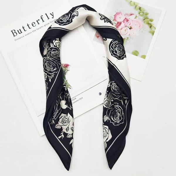 [14] Elegant square silk scarf - black and white rose design
