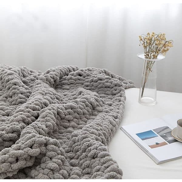 2 Chunky Strikket Chenille Garn til Håndstrikkede Tæpper, Super Blødt Stort Jumbo Tæppegarn (Grå)