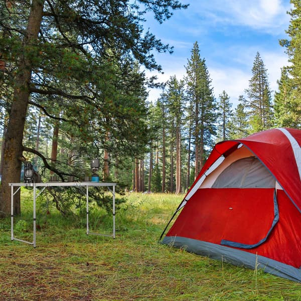 Sammenklappeligt campingbord