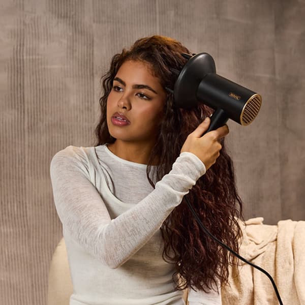 Wahl Ionic Flow hårtørrer 2100 W med Cool Shot, sort, diffuser, koncentrator