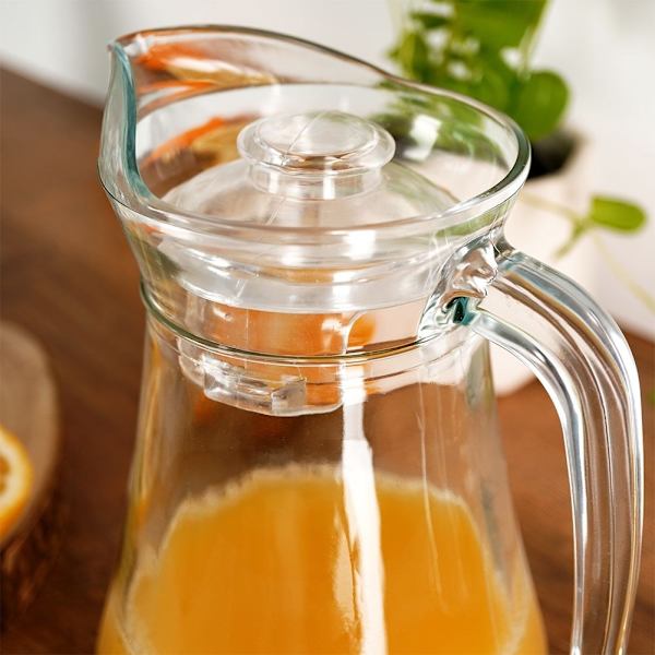 Alsidig kande 1,4L: Håndtag, låg, perfekt til drinks