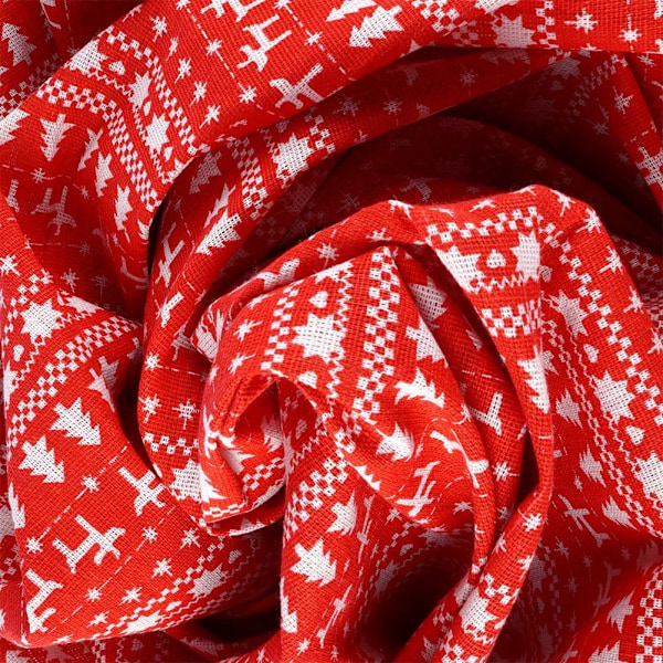 Punainen kangas joulukoristeilla 130x180 cm