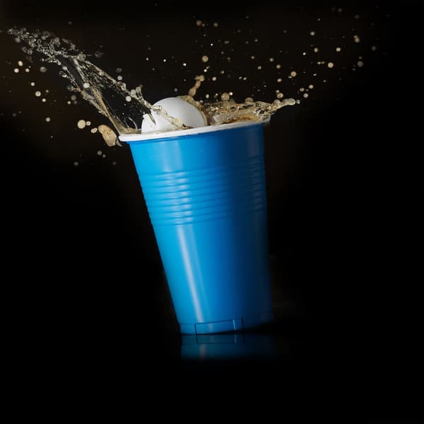 Beer Pong bollar