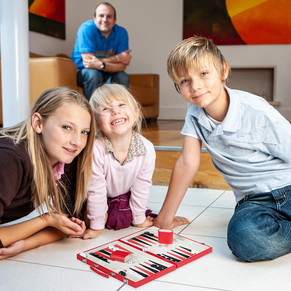 Punainen backgammon laukku