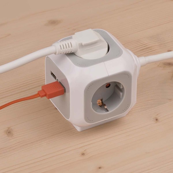 ALEA-Power-stik med USB / stikblok (4-vejs stikdåser, 2x USB-oplader og 1,4 m kabel) TYPE F
