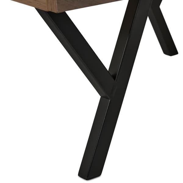 Sengebord i industriel stil