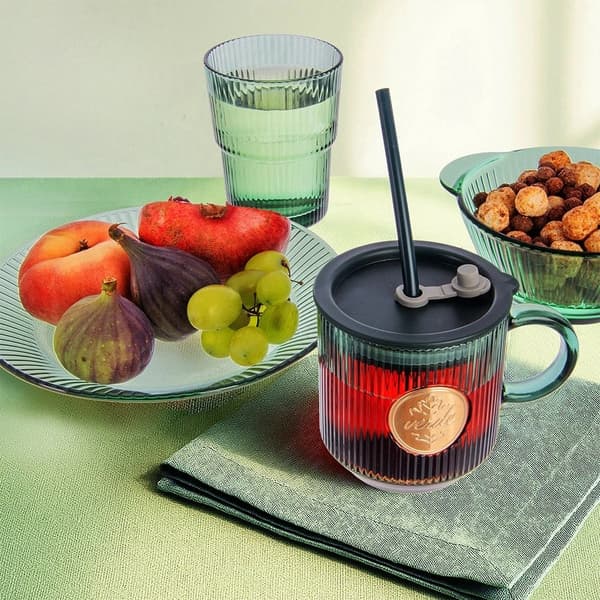 Grönt räfflat glas, 400 ml – Tål maskindisk