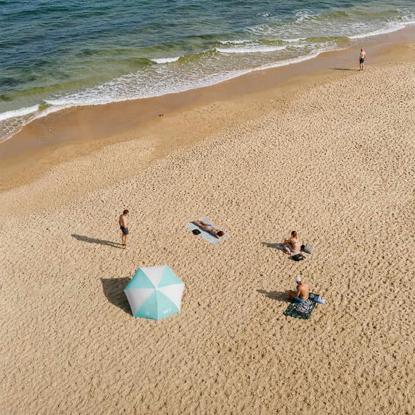 2-i-1 strandparasoll – vindskydd, UV, 180 cm golv