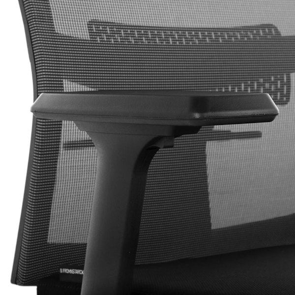 Ergonomisk kontorsstol i mesh med svankstöd och nackstöd, max. 150 kg