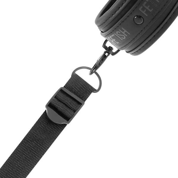 Fetish Submissive - Setti käsiraudat ja solmiot nopreenivuorella