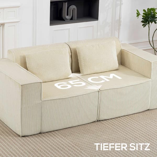 3-sitssoffa, manteltyg, breda armstöd, 2 kuddar, beige