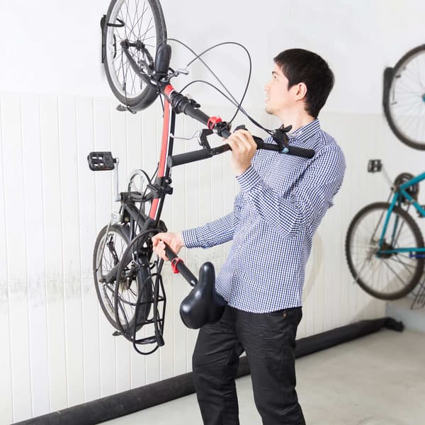 Svart väggfäste för cyklar - 2 st