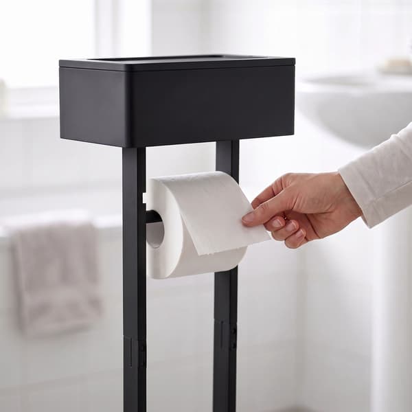 WC-paperiteline säilytyshyllyllä – musta bambu