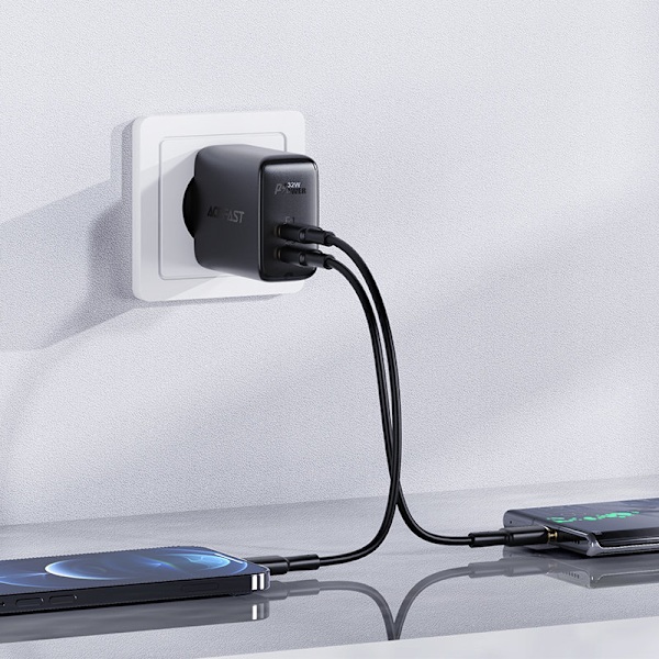 USB-C USB 32W vægoplader PPS PD QC 3.0 AFC FCP sort
