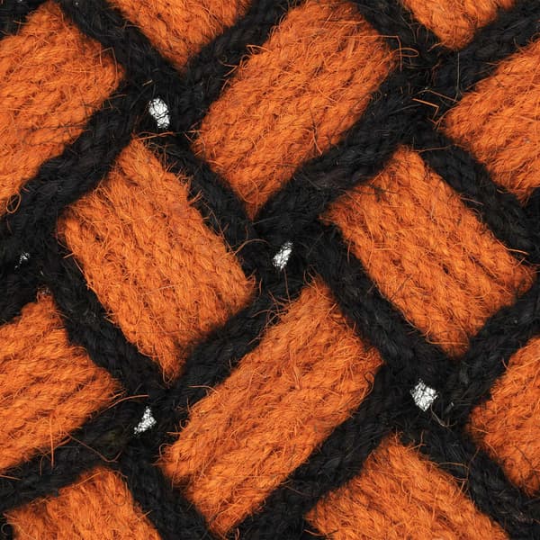 Knyttet orange/sort kokos tæppe
