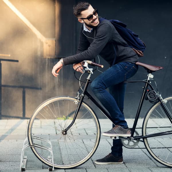 Golv cykelställ för 2 cyklar, galvaniserat stål