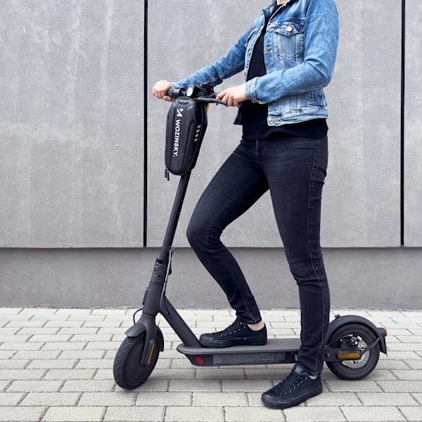 Vandtæt scooterstyrtaske, løbehjulstaske 3 l, sort