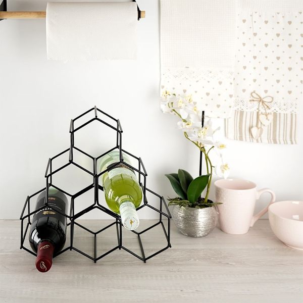 Elegant og stilfuld vinflaske i sort metal til 6 flasker