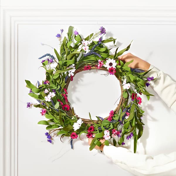 Kunstig blomsterkrans 22 tommer, lyserøde grønne margueritter