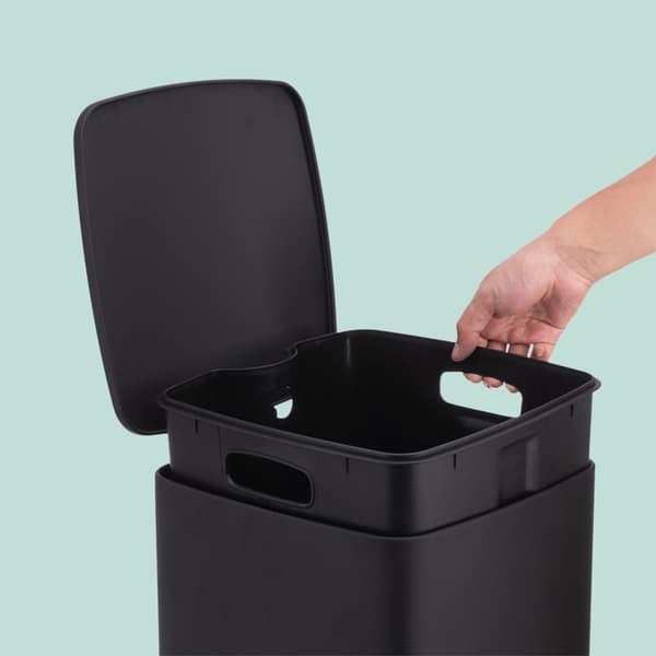 Pedalbin för kök, 30 l, mjukstängande lock