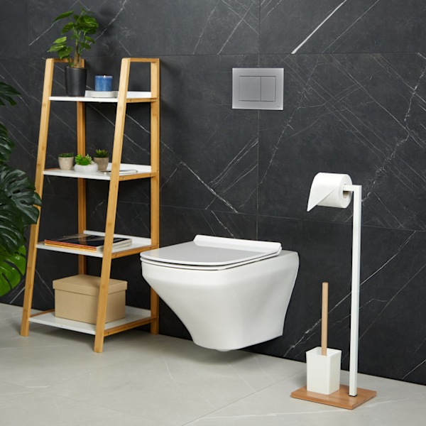 WC-tuoli bambua ja ruostumatonta terästä