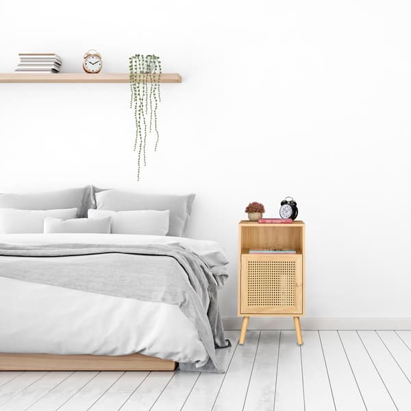 Sengebord i rattan stil