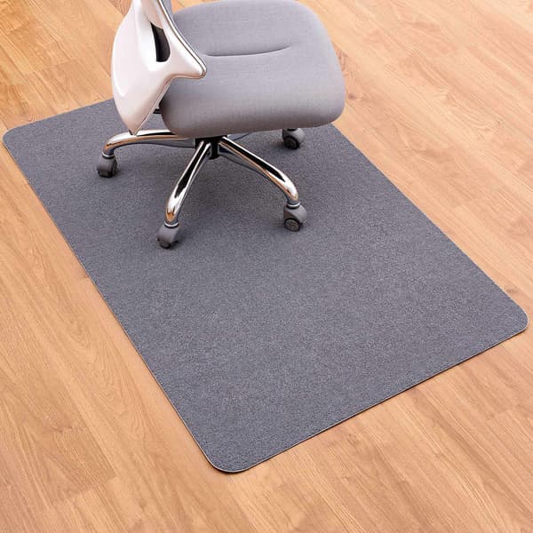 Stolmåtte 90 x 135 cm til hårde gulve, skridsikker polyester