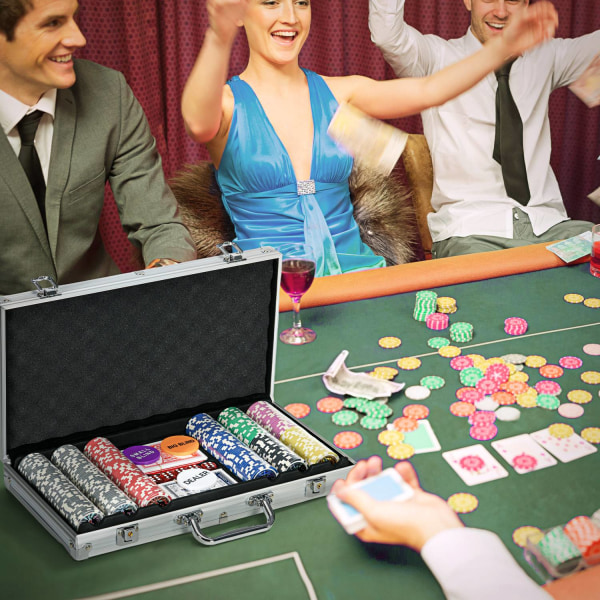 Poker Case Sæt 300 Chips 11,5G Komplet Poker Sæt Lås 2 Decks 5 Terning Dealer Blind Buttons Sølv