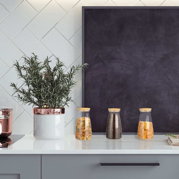 Opbevaringsglas med låg i et sæt af 3