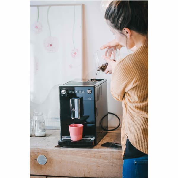 Automatisk kaffemaskin, slimmad design, tyst kvarn