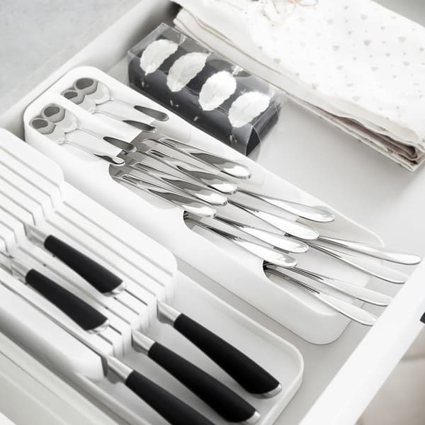 Rymlig och hållbar besticklåda med smart design