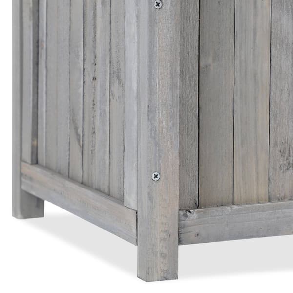 Grå plantekasse med espalier