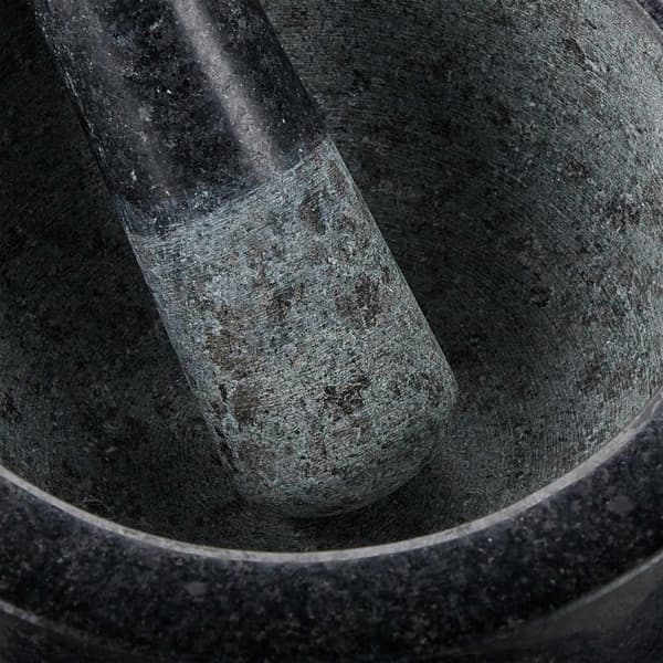 Laasti graniitti iskulla