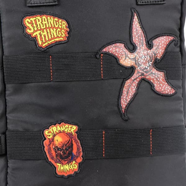 Stranger Things rygsæk 27 cm