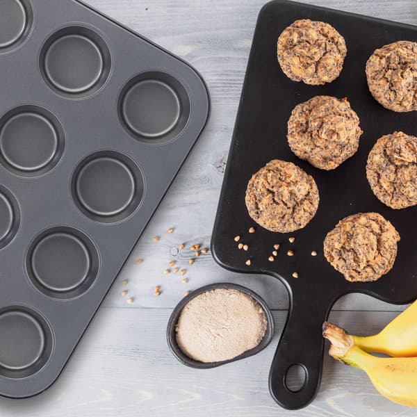 Sæt med 12 muffinsforme i sæt af 2