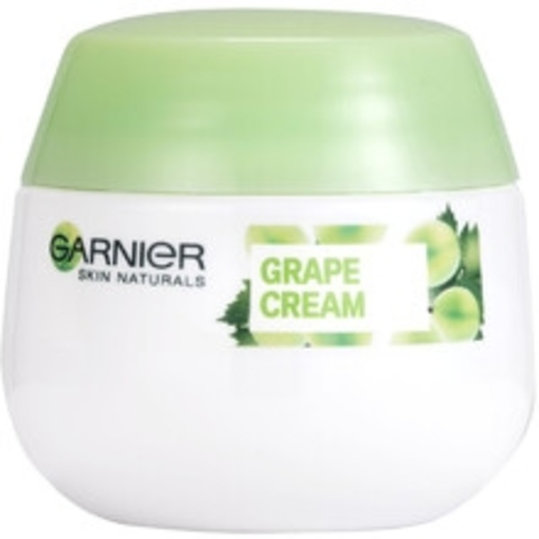 GARNIER - Skin Naturals Botanical Cream 48 h (normal and combination skin) - Moisturizing cream with grape extracts 50ml