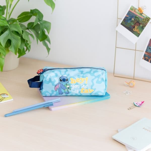 Trooppinen penaali, jossa on Disney Stitch Design