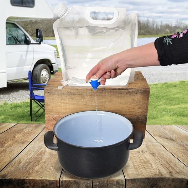 Sammenklappelig vandtank med vandhane til camping og udflugter