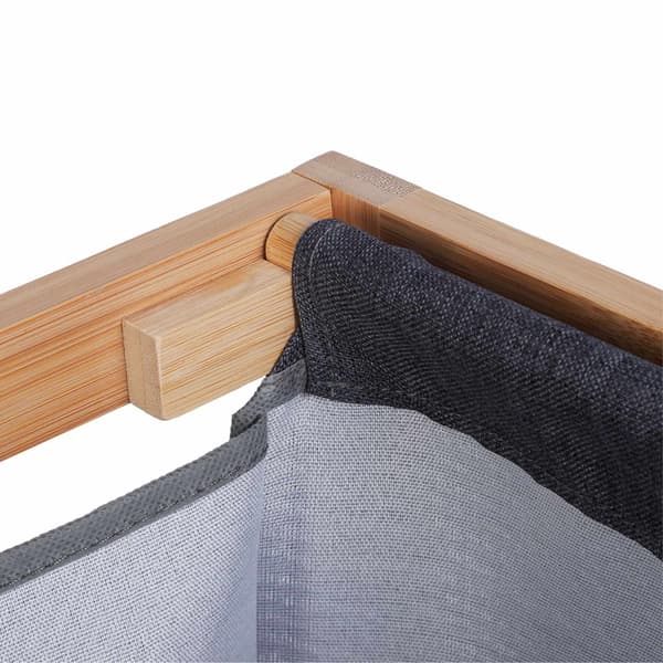 Bambuinen pyykkikorihylly