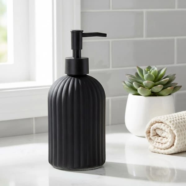 Sort sæbedispenser i glas, 400 ml kapacitet
