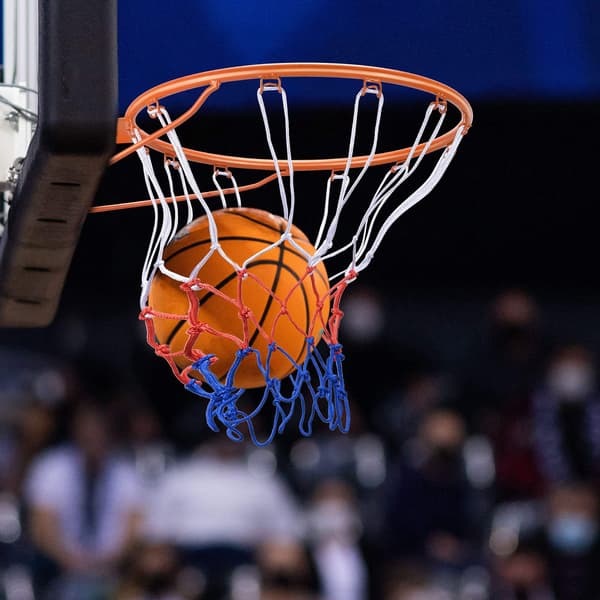 Basketfälg 18-tums Breakaway stål, väggmonterad, nät