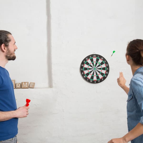 Darttavla X1 med pilar
