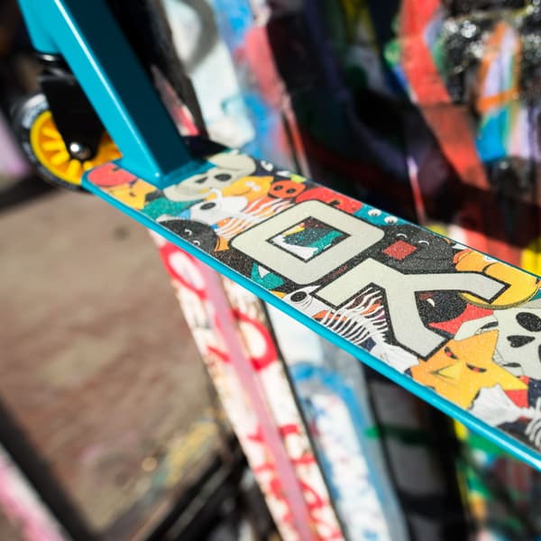 Trickscooter med ABEC-9-kullager, gul-blå