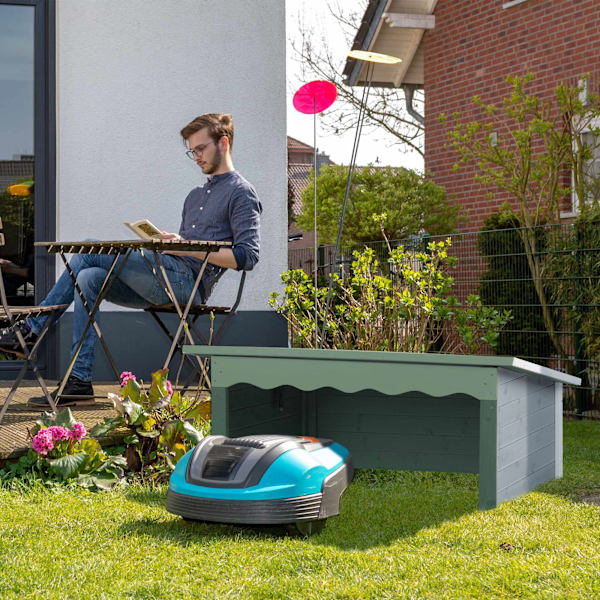 Robotplæneklippergarage i træ