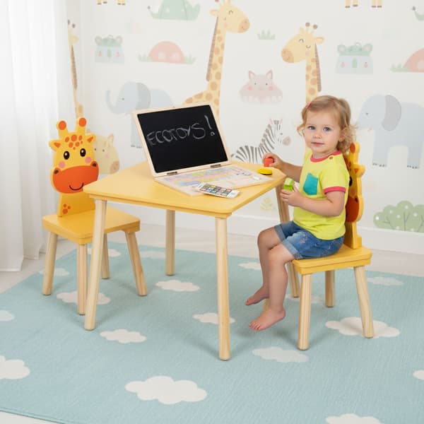 Barnbord och 2 stolar med giraffdesign