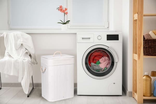 Bambu tvättkorg med lock, 80L, vit